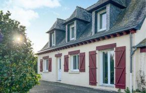4 Bedroom Stunning Home In Cancale
